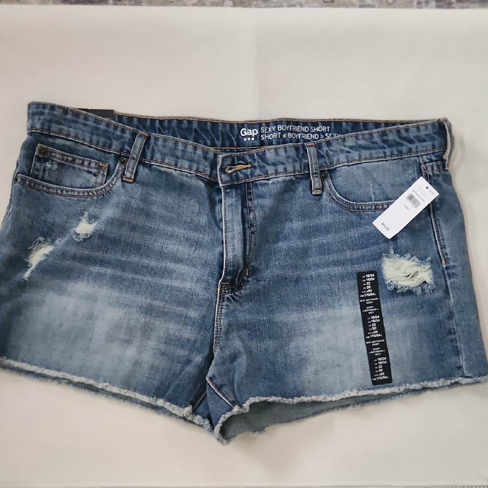 NWT Gap Sexy Boyfriend Short Women's Blue Denim Shorts